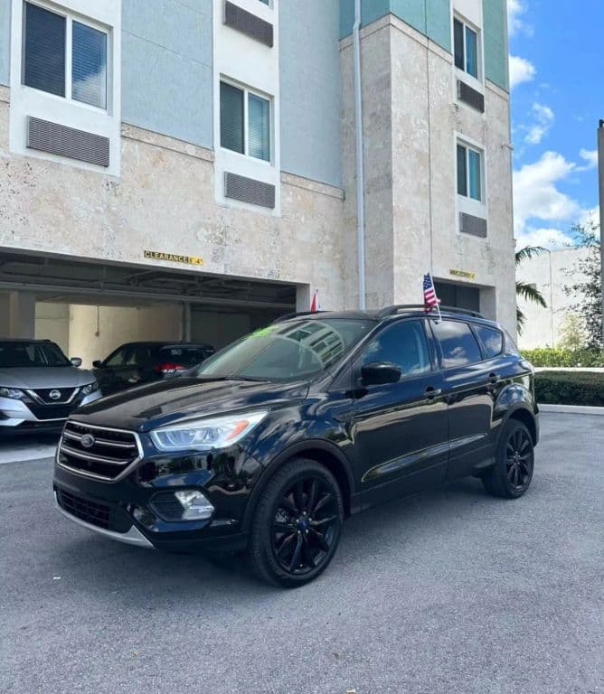 2018 Ford Escape — photo 1