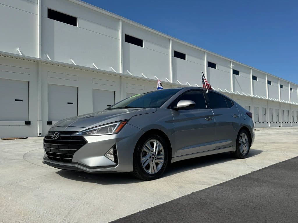 2020 Hyundai Elantra — photo 1