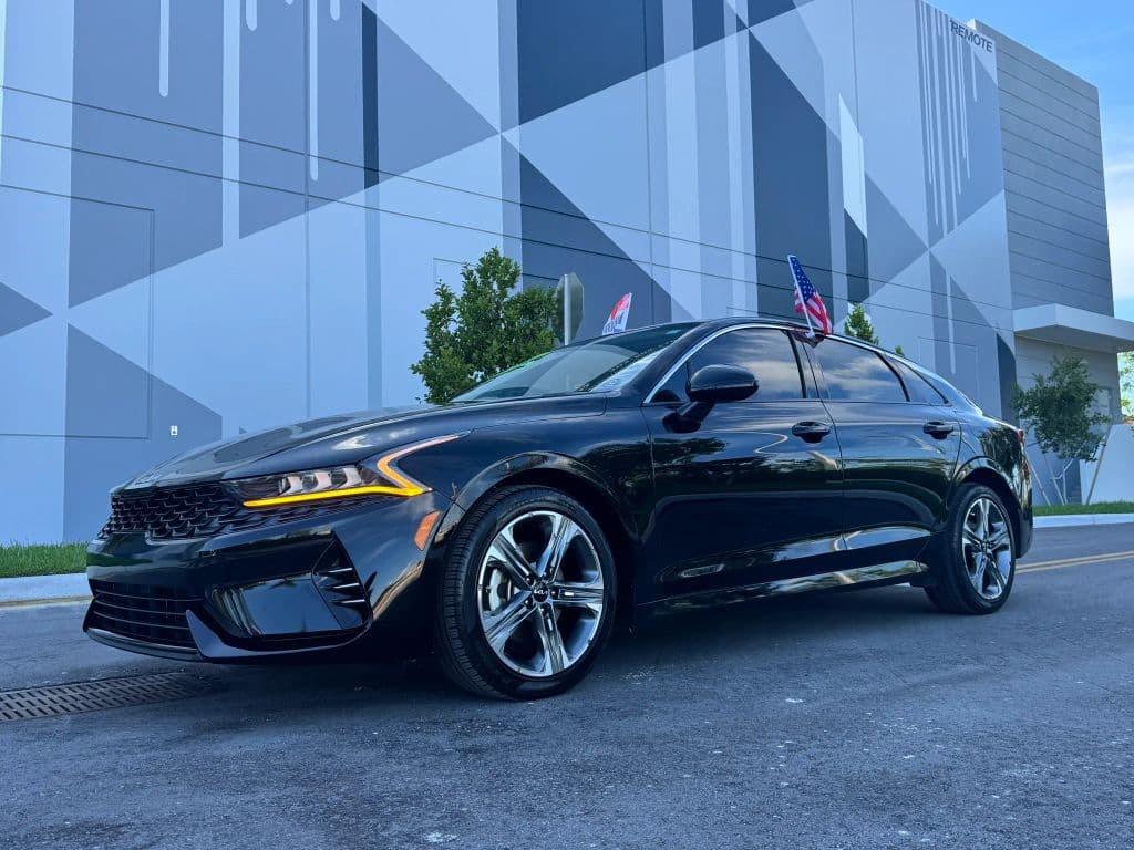 2024 Kia K5 — photo 1