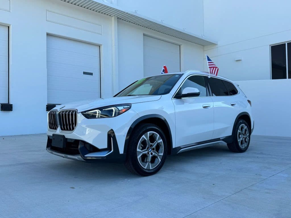 2025 Bmw X1 — photo 1
